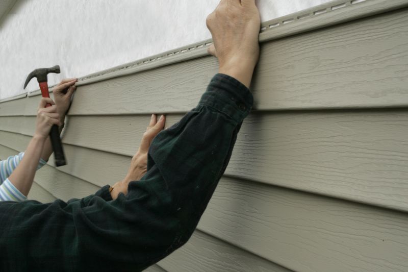 Top Siding Replacement Companies in Holly, MI